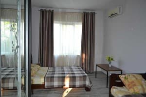 Приморская 7 1